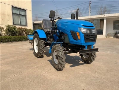 Mini tractor cu patru roți de 15 CP